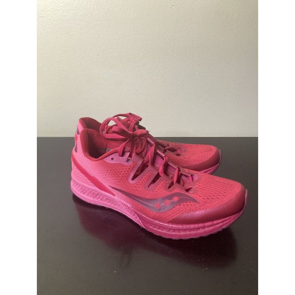 Saucony Freedom ISO Womens Running Training Shoes sneakers Size 9.5 Pink